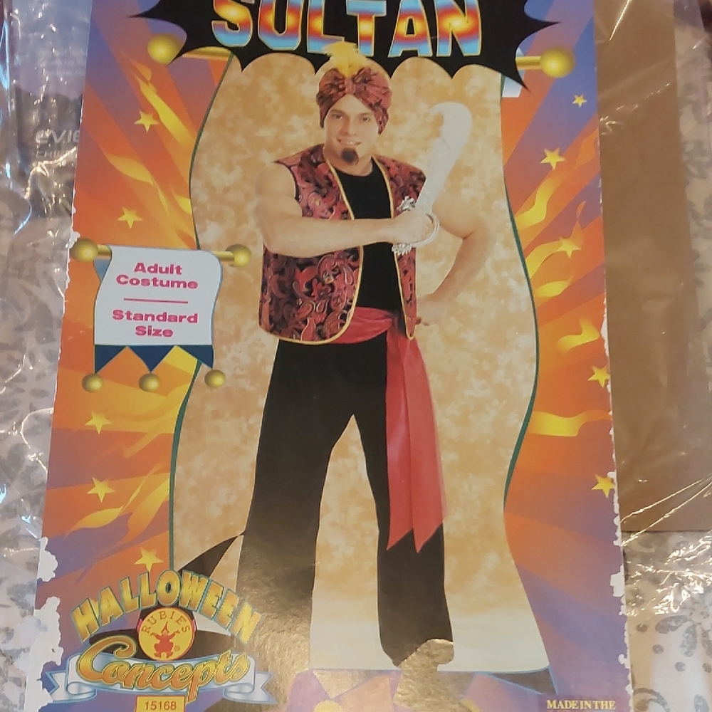 Sultan Adult Costume - Black and Red